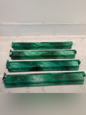 OMM Green Marbled Agate Hinged Acrylic Mahjong racks